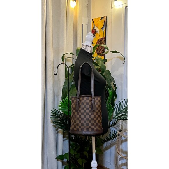 Louis Vuitton Damier Marais PM Bucket Bag - Picture 6 of 16